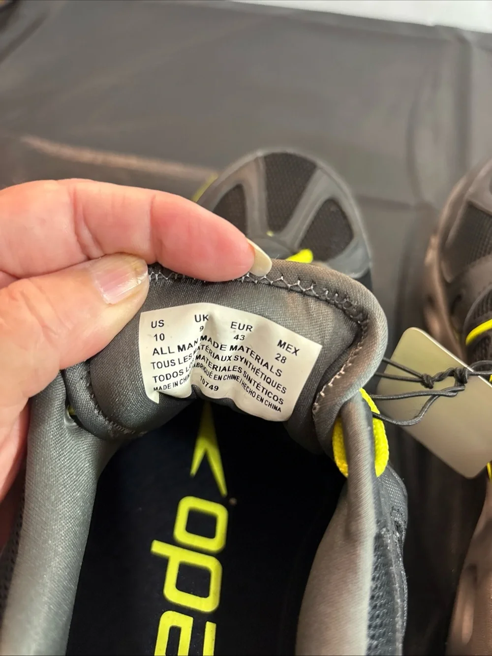Speedo Men's Black & Yellow Swim Sneakers - Quick-Dry Water Shoes. 9/16